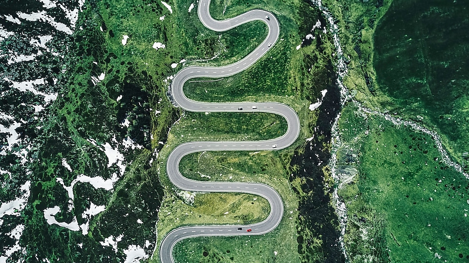 Calculating and winding road