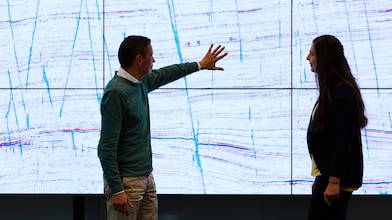 STCA (Shell Technology Centre Amsterdam) 2019 - FaultCrawler deep learning