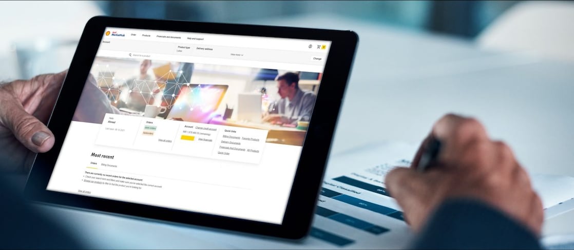 Person using the MarketHub on a tablet