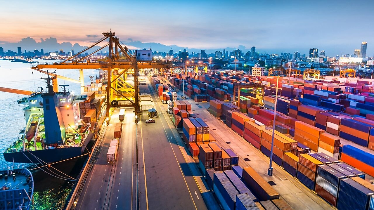 A Shell storage facility indicates the vast capabilities of Shell