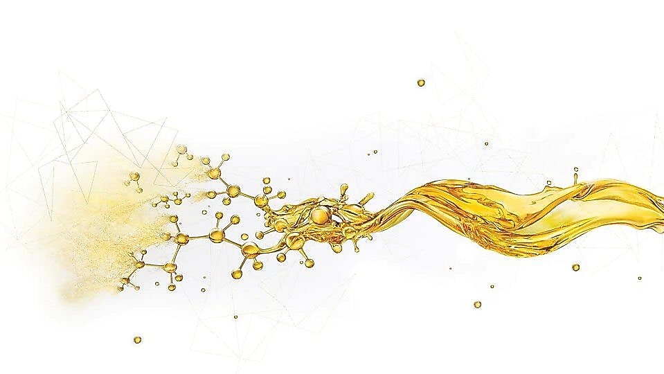 Oil splash breaking into small components