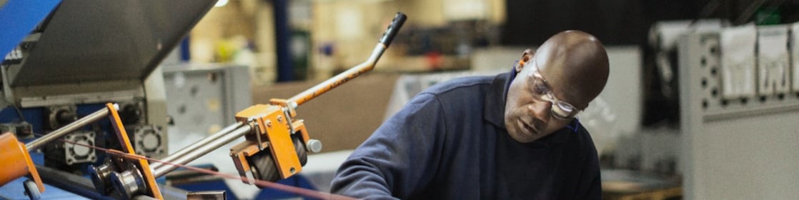 A Shell expert precisely draws a line before using machinery.
