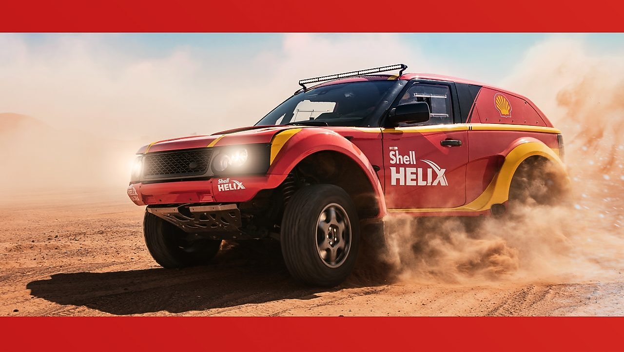 Sebastian Vettel and Kimi Raikkonen fill up Ferrari cars at a Shell station