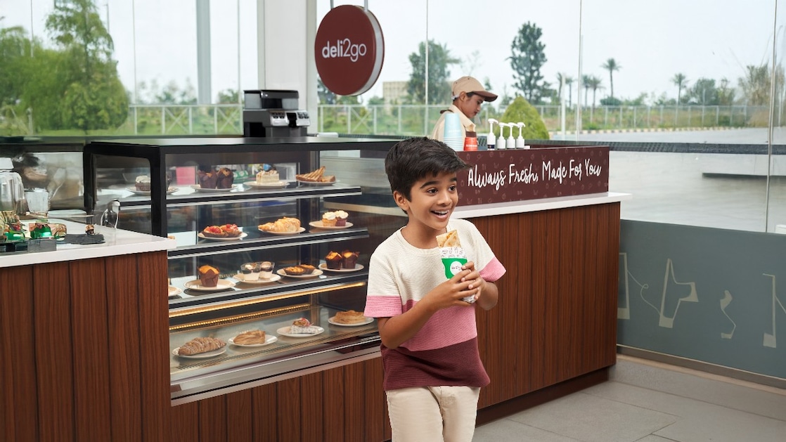 Food and beverages from deli2go at Shell station