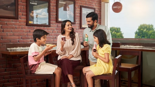 Snacks, fresh food & beverages from Shell Select and deli2go at Shell  stationStation